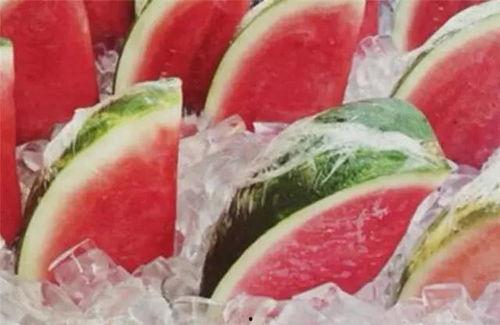 大口的吃瓜  第3张