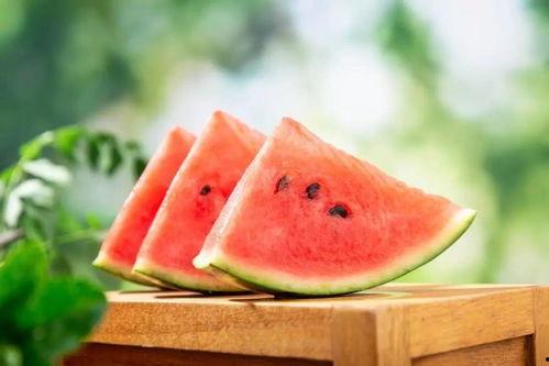 吃瓜不要太热,轻松避暑，享受清凉一夏