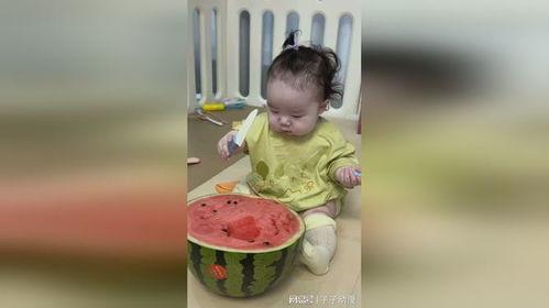 baby吃自己的瓜,揭秘婴儿的奇妙探索之旅