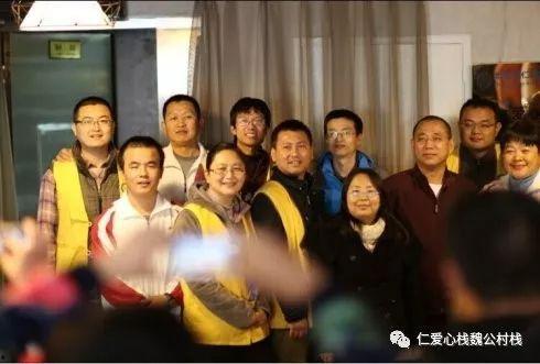 台湾吃瓜观众图片,揭秘热门话题背后的真相  第1张