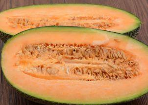 梦见分哈密瓜给大家吃,揭秘梦见分哈密瓜的寓意与启示  第1张