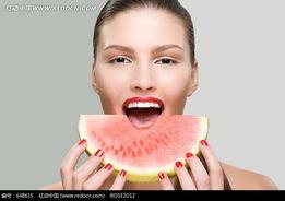 艺术照吃瓜女孩  第1张