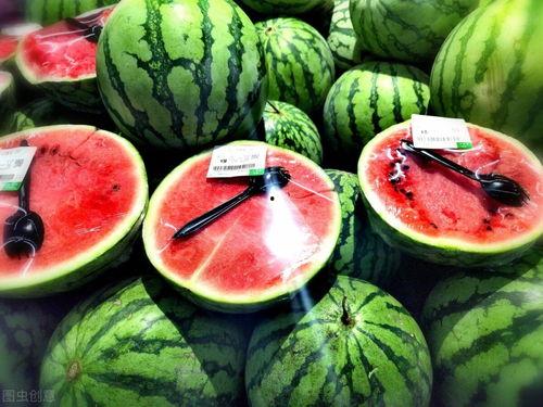 夏天吃瓜技术,瓜果飘香，解锁吃瓜新技巧  第1张