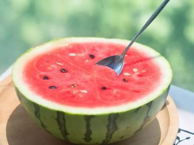 炎炎夏天怎么吃瓜,炎炎夏日，如何畅享美味瓜果？  第3张