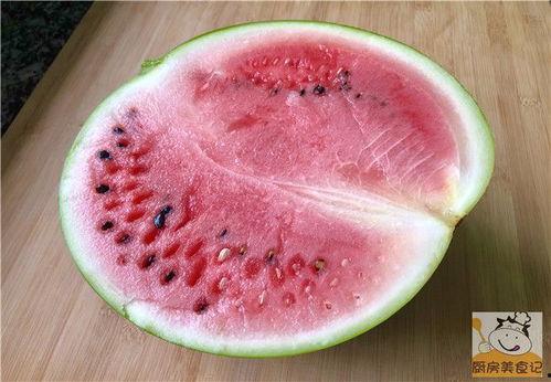 表面朋友吃瓜,表面朋友背后的吃瓜真相